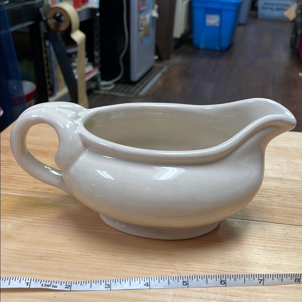 Elegant Cream Gravy Boat